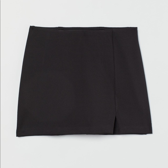 NWT H&M High-Rise Black Mini Skirt - Picture 4 of 4